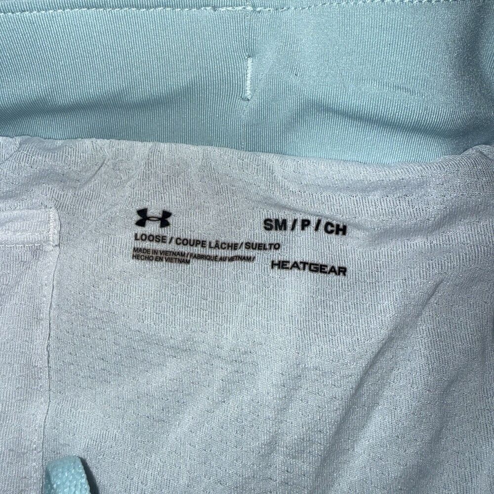 Under Armour Women's UA Fly-By 2.0 Printed Shorts Heatgear Loose Fit Size Small - Picture 5 of 9
